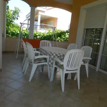 House With A Parking Space - 13883 Zadar