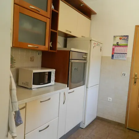 House With A Parking Space - 13883 Σπίτι διακοπών *