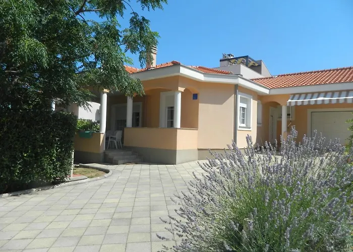 House With A Parking Space - 13883 Hébergement de vacances