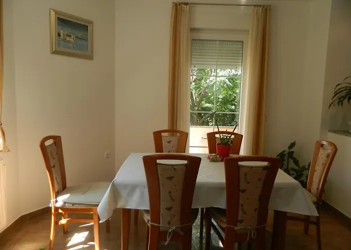 House With A Parking Space - 13883 Hébergement de vacances